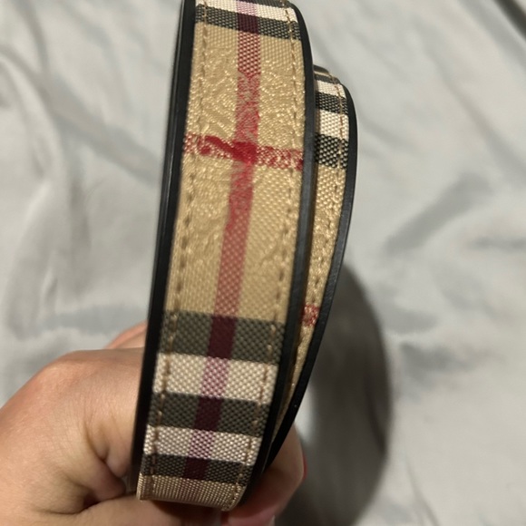 Burberry women’s belt - Picture 2 of 6